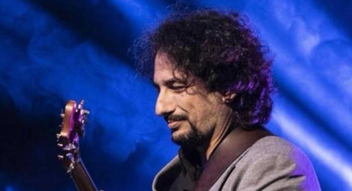 Al Blue Brass – Ridotto dello Spasimo in scena Francesco Guaiana con Dedalo Ensemble