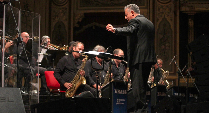 Il concerto dell'Orchestra Jazz Siciliana al Teatro Massimo
